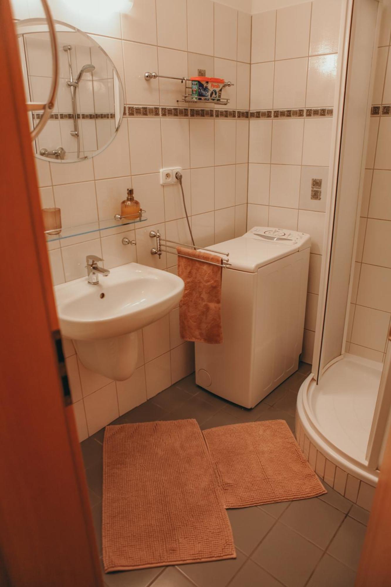 Cozy Apartment In The Heart Of The Historic City Братислава Екстериор снимка